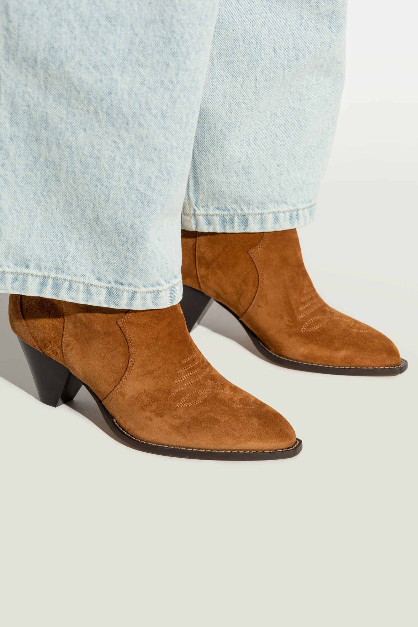ショートブーツ・ブーティ Isabel Marant Boot Darizo Darizo Low Boots Woman taupe | ISABEL MARANT Official online